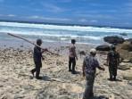 pencarian-pada-kedua-korban-tenggelam-di-Pantai-Modangan-Kabupaten-Malang-Minggu.jpg