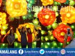 pengunjung-sedang-mengabadikan-momen-di-malang-night-paradise_20171113_185150.jpg
