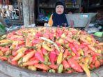 penjual-cabai-di-pasar-ngemplak-tulungagung.jpg