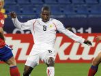 penyerang-bahrain-jaycee-john-okwunwanne-tengah-dalam-laga-grup-c-piala-asia-2011-di-doha_20180801_152238.jpg