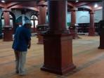 pilar-masjid-jamik-Malang.jpg