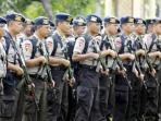 polisi-siap-amankan-kongres-pssi-di-surabaya_20150414_171326.jpg