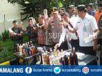 polres-malang-musnahkan-miras.jpg