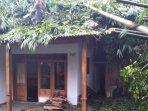 puting-beliung-di-desa-kidangbang-dan-desa-bringin-wajak-kabupaten-malang.jpg