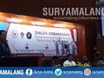 rektor-universitas-brawijaya-ub-prof-dr-ir-nuhfil-hanani-ms-dalam-dialog-hari-sumpah-pemuda_20181105_172435.jpg