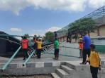 reruntuhan-material-atap-Stadion-Gelora-Penataran-di-Kecamatan-Nglegok-Kabupaten-Blitar.jpg