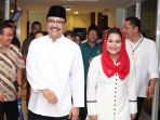 saifullah-yusuf-gus-ipul-dan-calon-wakil-gubernur-puti-guntur-soekarno_20180612_230418.jpg