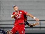 striker-persija-jakarta-marko-simic-saat-menghadapi-arema-fc-sabtu-522022.jpg