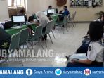 suasana-pengambilan-pin-pendaftaran-di-sman-5-kota-malang-selasa-662017_20170606_160832.jpg