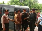 sutrisno-dipindahkan-dari-lapas-klas-ii-b-takalar-ke-lapas-klas-1-a-makassar_20180117_195750.jpg
