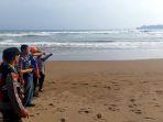 terseret-ombak-di-Pantai-Konang-Desa-Nglebeng-Kecamatan-Panggul-Kabupaten-Trenggalek.jpg