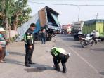 truk-ditabrak-Bus.jpg