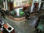 video-viral-pencurian-uang-kotak-di-masjid-jalan-kaliasin-pompa-kedungdoro-tegalsari-surabaya.jpg