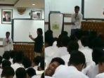 viral-pelajar-sma-bersuara-mirip-presiden-jokowi-baru-ucap-salam-satu-kelas-rangsung-heboh.jpg