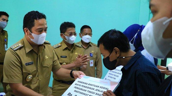 Pesan Arief R Wismansyah terhadap Mahasiswa Penerima Beasiswa Rp 8 Juta