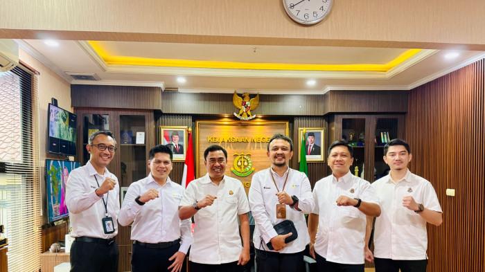 Foto bersama jajaran Kejaksaan Negeri Kota Tangerang