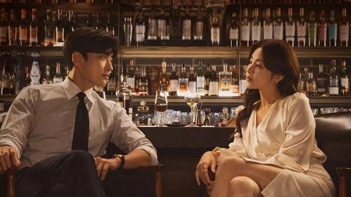 3 Hal Disukai dan 1 Hal Dibenci dalam 2 Episode Awal Drama Korea Strangers Again
