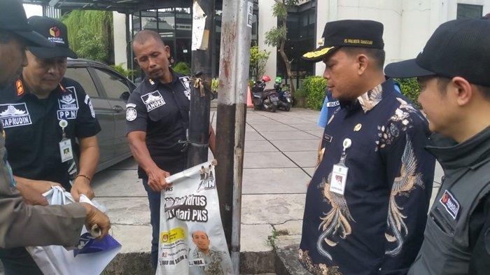 Bawaslu Kota Tangerang Kerahkan Ribuan Personel Gabungan untuk Bersihkan APK Pemilu