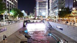 Cheonggyecheon.jpg