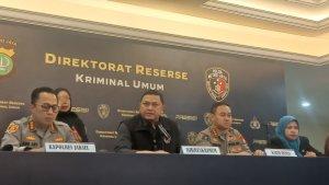 Direktur-Reserse-Kriminal-Umum-Polda-Metro-Jaya-Kombes-Hengki-Haryadi-saat-konferensi-pers.jpg