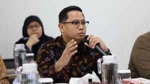 Forum-dialog-antara-BKSAP-DPR-RI-dan-akademisi-UIII.jpg