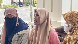 Ibu-Nia.jpg