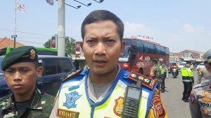 Kapolres-Karawang-AKBP-Wirdhanto-Hadicaksono-1.jpg