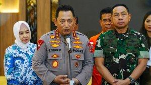 Kapolri-Jenderal-Listyo-Sigit-Prabowo-usai-menghadiri-rapat-di-Kemenko-PMK.jpg