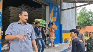 Kepala-Cabang-Perum-Bulog-Kantor-Cabang-Tangerang-Omar-Syarif-88373.jpg