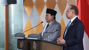 Prabowo-dan-Anwar-Ibrahim-di-Kuala-Lumpur-Malaysia.jpg