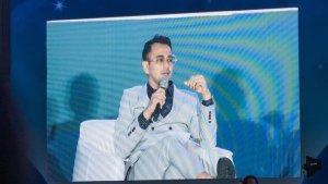 Raffi-Ahmad-menerima-penghargaan-dari-World-Cultural-Industry-Forum-WCIF.jpg