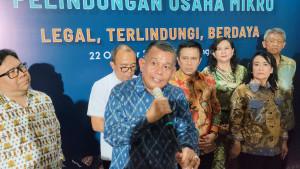 Wakil-Menteri-UMKM-Helvi-Yuni-Moraza-5645.jpg