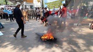 demo-mahasiswa-hut-banten.jpg