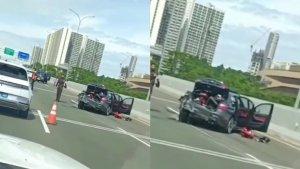 kecelakaan-yang-melibatkan-mobil-sedan-BMW-dan-Carry-Pick-Up.jpg