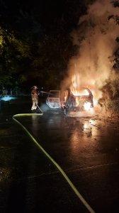 mobil-Toyota-Avanza-terbakar.jpg