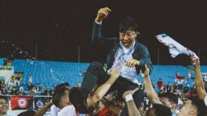 momen-kebersamaan-Shin-Tae-yong-dengan-pemain-Timnas-Indonesia.jpg