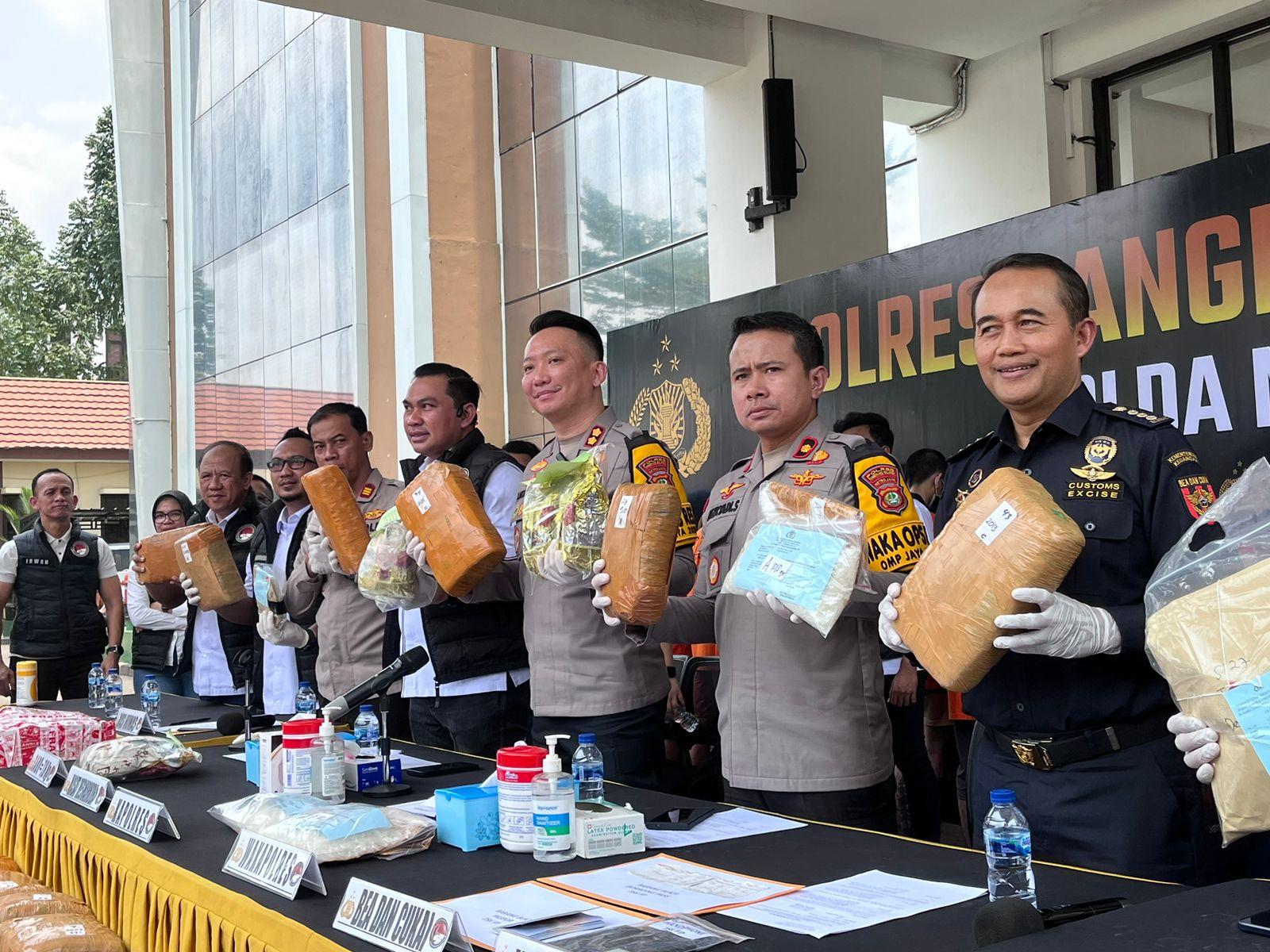 BREAKING NEWS: Polres Tangsel Bongkar Jaringan Narkoba hingga Mengamankan 642 Kg Ganja