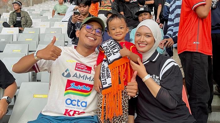 JAKMANIA-MENGAJAK-ANAK.jpg