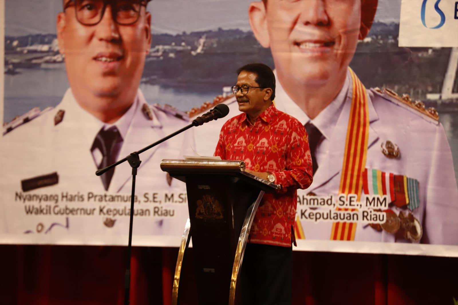Ketua-Umum-Ikatan-Pustakawan-Indonesia-IPI-T-Syamsul-Bahri.jpg