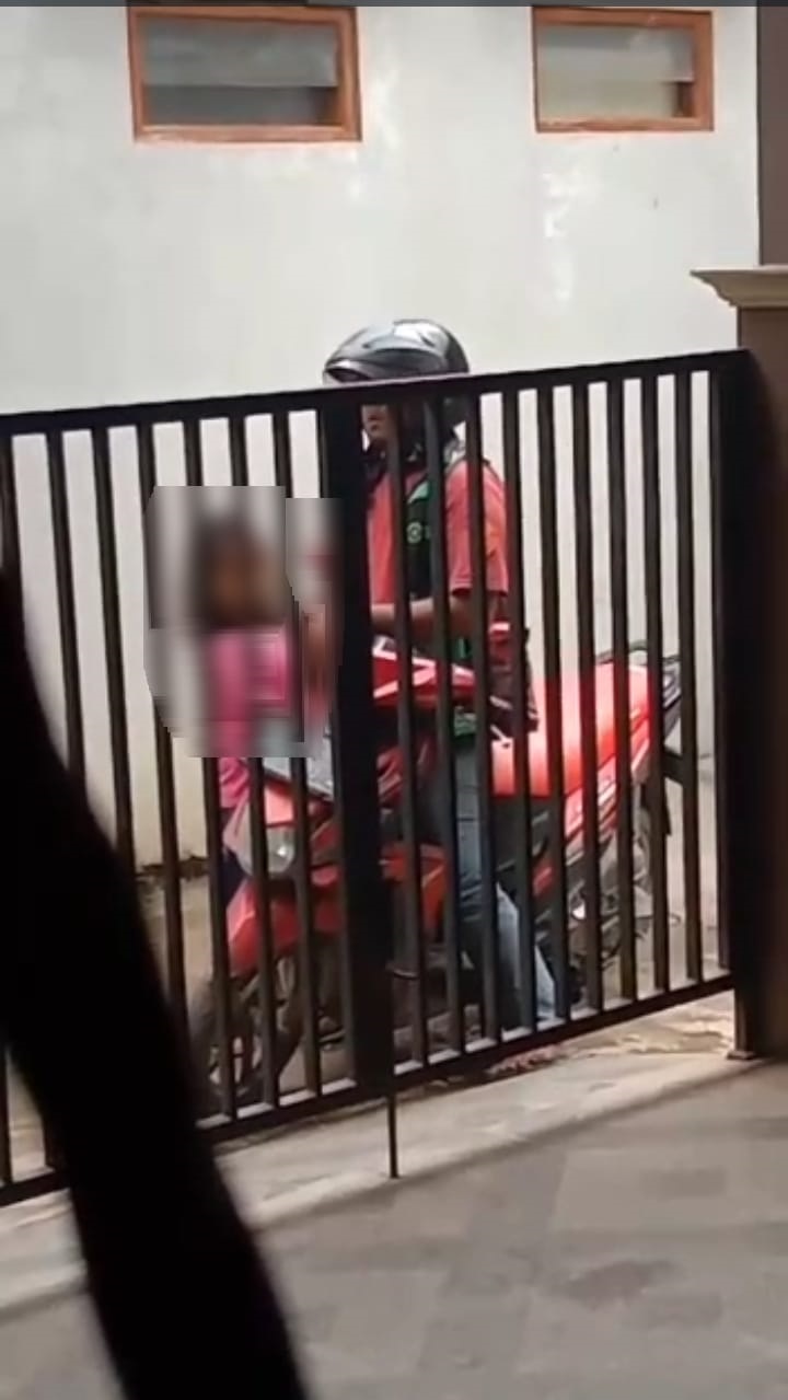 Pengendara Ojol Lecehkan Anak Perempuan Berumur Enam Tahun di Bekasi, Korban Traumatis