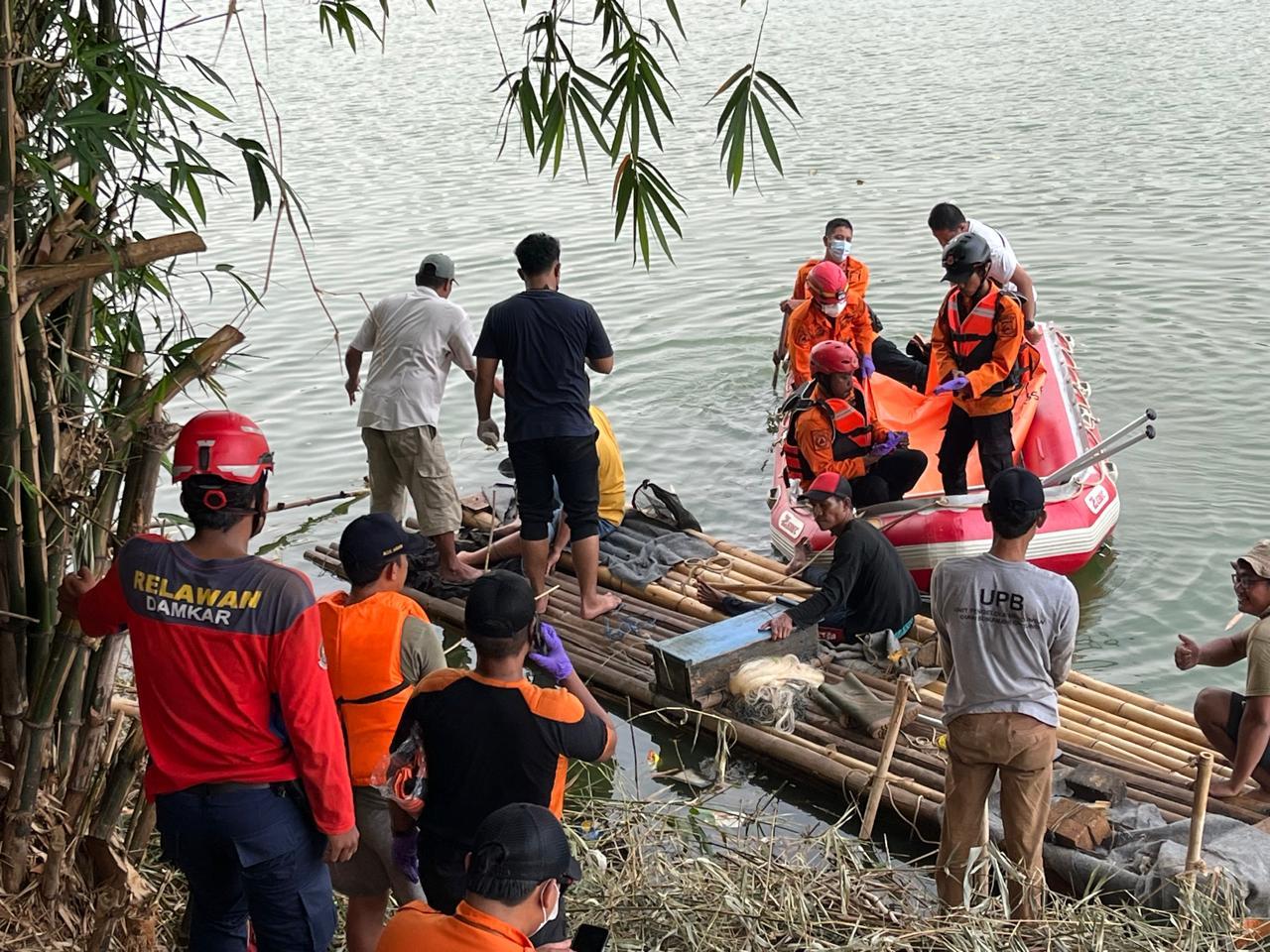 Istri Meraung-raung Lihat Suami Tewas di Situ Gintung