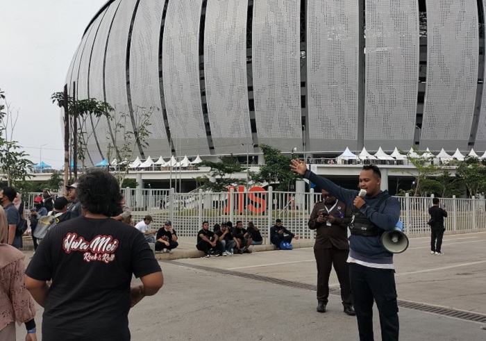 Suasana-JIS142.jpg