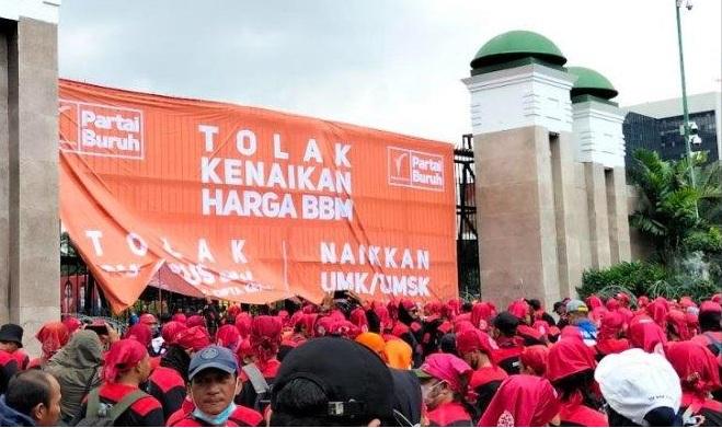 demo-buruh-BBM-1.jpg