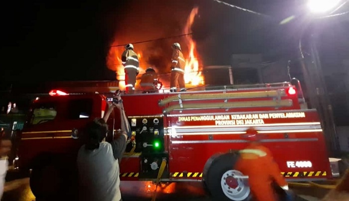kebakaran-cgk-2801.jpg