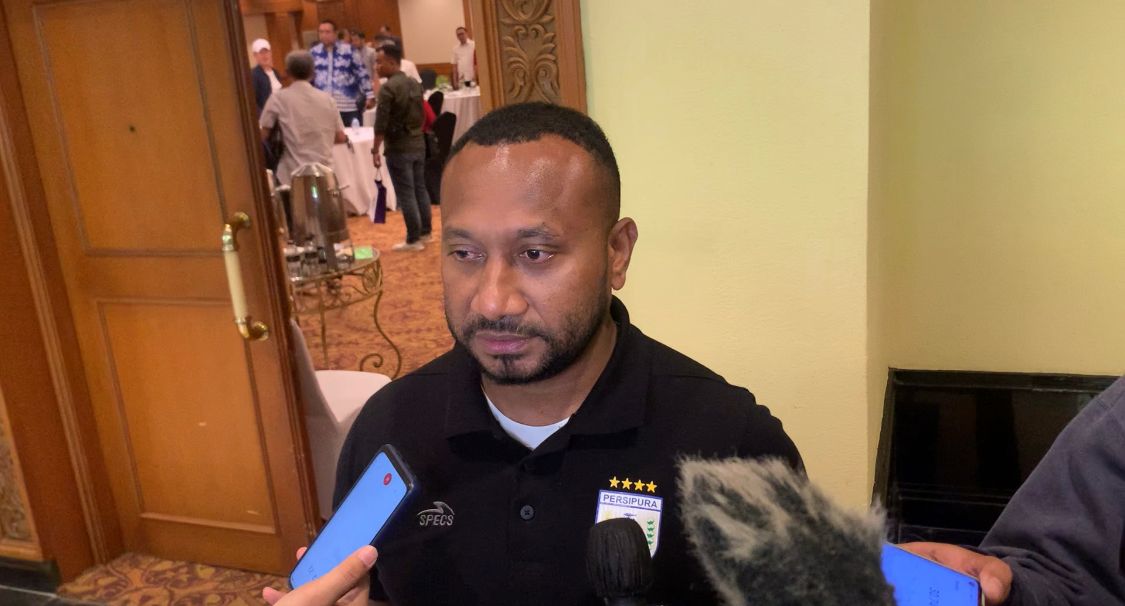 Kerap di Bangku Cadangan, Ricky Cawor Dikabarkan Bergabung dengan Persipura Jayapura