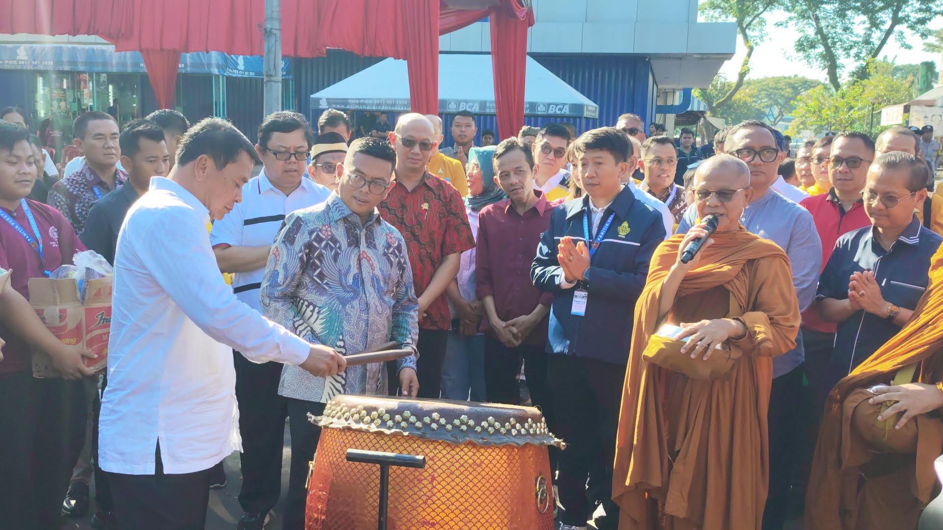 Meriah, Perayaan Tri Suci Waisak di Kabupaten Tangerang Dipadati Ribuan Umat Buddha