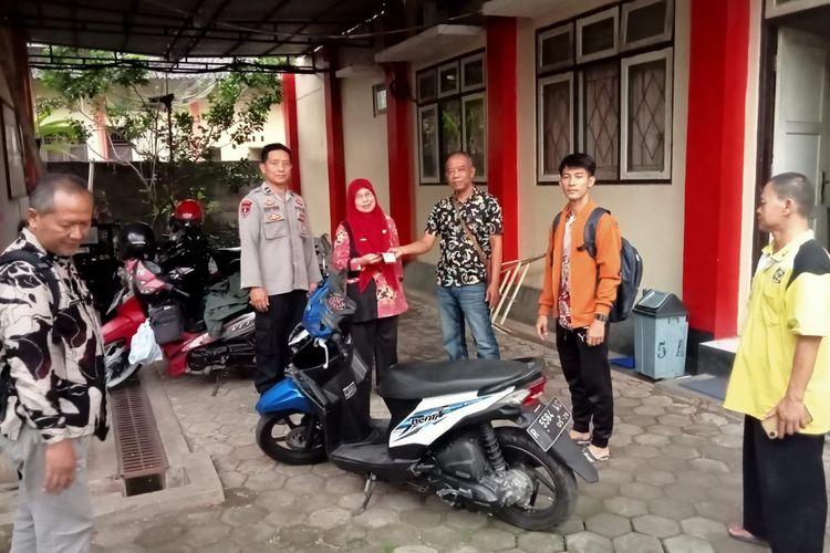 sepeda-motor-milik-guru-di-SD-Negeri-2-Purbalingga-Lor.jpg
