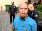 Ahmad-Dhani-sedang-mempersiapkan-ulang-tahun-grup-band-Dewa-19.jpg
