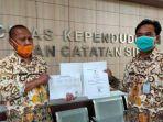 Berikut-ini-cara-cetak-Kartu-Keluarga-KK-akta-kelahiran-secara-mandiri.jpg