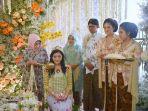 Erina-Gudono-melakukan-prosesi-siraman-di-kediamannya-Sleman-Yogyakarta-Jumat-9122022.jpg